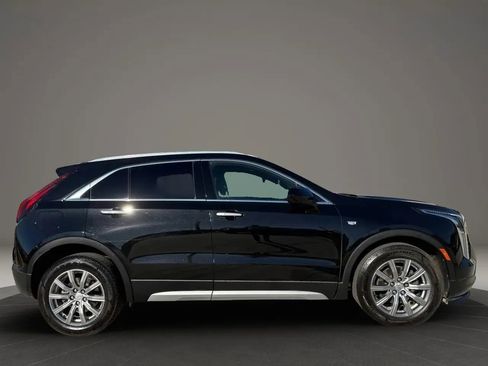 Used 2020 Cadillac XT4 Premium Luxury w/ Cold Weather Package AWD/4WD image 7