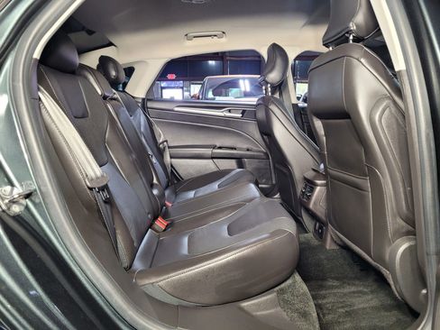Used 2016 Ford Fusion Titanium image 33