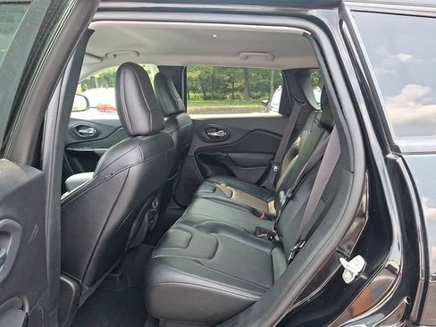 Used 2023 Jeep Cherokee Altitude Lux AWD/4WD image 37