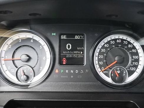Used 2017 RAM 1500 Classic SLT AWD/4WD image 27