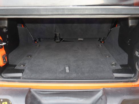 Used 2018 Jeep Wrangler Unlimited Sport S image 9