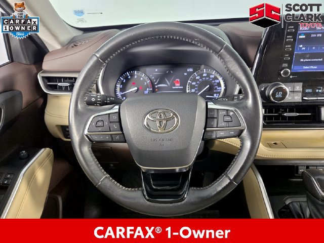 Used 2021 Toyota Highlander XLE FWD image 23