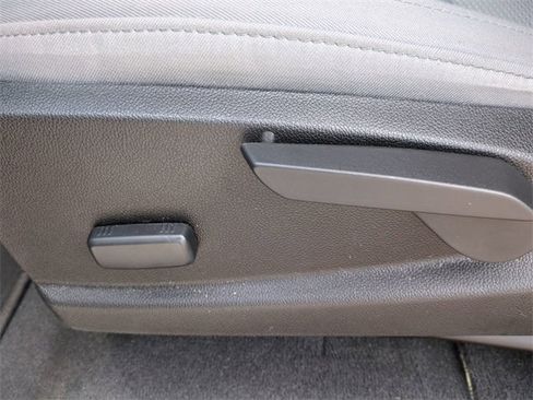 Certified 2021 Chevrolet Colorado W/T w/ Custom Special Edition image 21