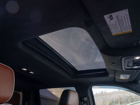 Used 2022 GMC Sierra 1500 Denali Ultimate image 17