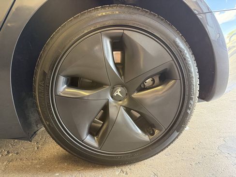 Used 2018 Tesla Model 3 Long Range RWD image 30