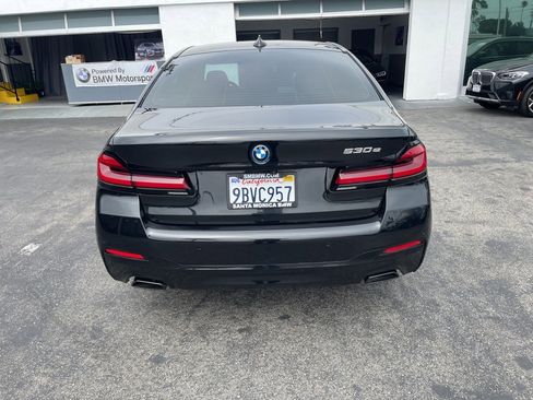Used 2022 BMW 530e w/ Premium Package image 4