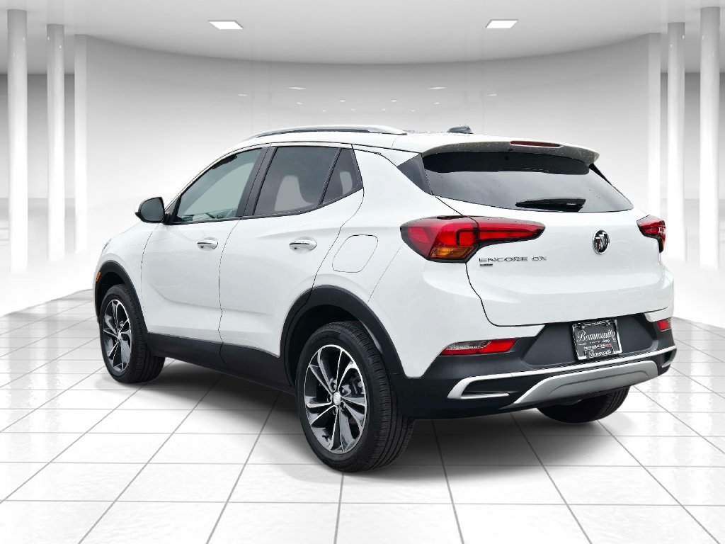 Used 2023 Buick Encore GX Select AWD/4WD image 5