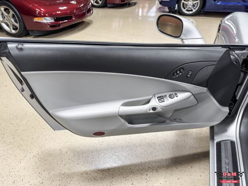 Used 2008 Chevrolet Corvette Convertible w/ Preferred Equipment Group image 29