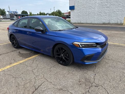 Used 2023 Honda Civic Sport image 19