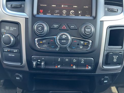 Used 2016 RAM 2500 Power Wagon w/ Luxury Group AWD/4WD image 15
