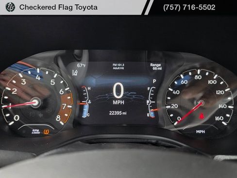 Used 2023 Jeep Compass Sport image 10