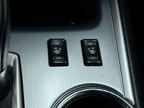 Used 2018 Nissan Pathfinder SL w/ Midnight Edition Package image 5