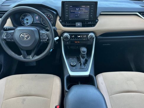 Certified 2022 Toyota RAV4 LE AWD/4WD image 16