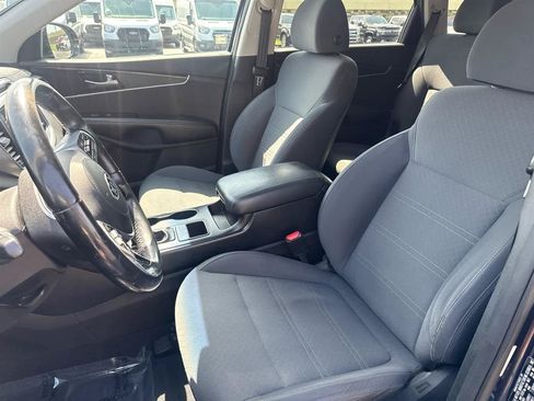 Used 2019 Kia Sorento FWD w/ Option Group 020 image 13