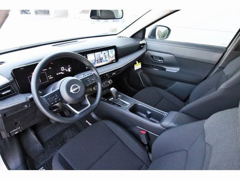 New 2026 Nissan Kicks S image 11