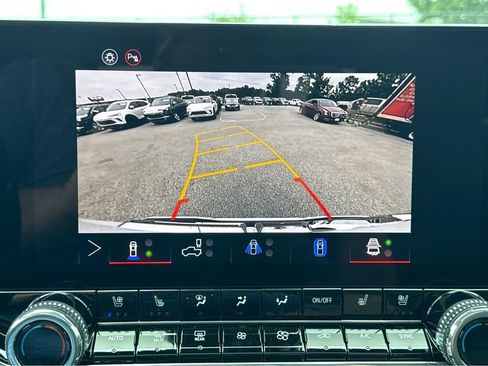 New 2026 GMC Canyon Denali AWD/4WD image 14
