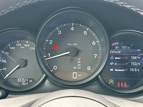 Used 2023 Porsche Macan AWD/4WD image 24