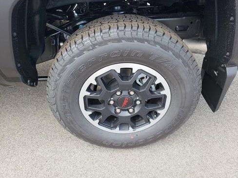 New 2025 Toyota Tacoma TRD Off-Road image 21