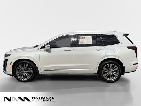 Used 2022 Cadillac XT6 Premium Luxury w/ Technology Package AWD/4WD image 2
