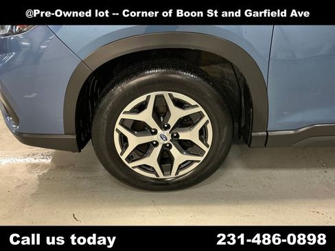 Used 2019 Subaru Forester Premium image 7