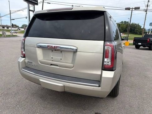 Used 2015 GMC Yukon XL Denali w/ Premium Package AWD/4WD image 17