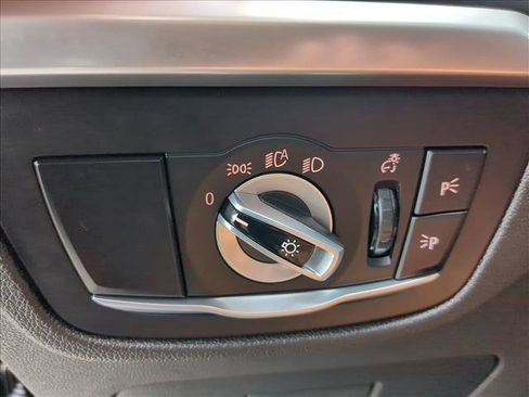 Used 2023 BMW X3 xDrive30i w/ Premium Package image 11