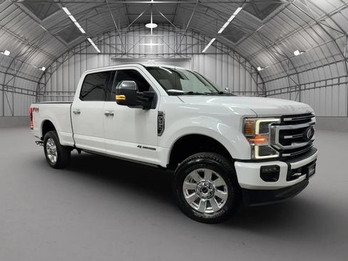 Used 2020 Ford F250 Platinum w/ FX4 Off-Road Package AWD/4WD image 8
