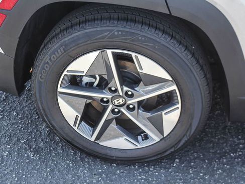 Used 2025 Hyundai Tucson SEL FWD image 12