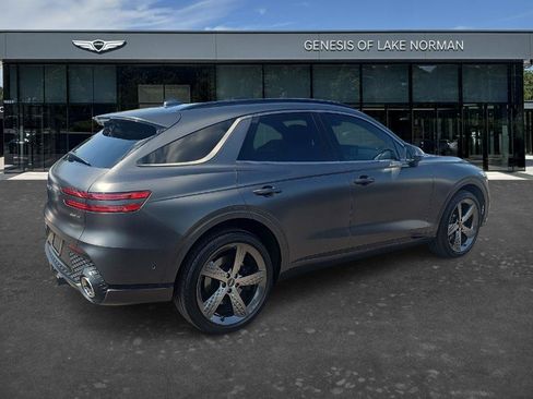 Used 2024 Genesis GV70 3.5T Sport w/ Sport Advanced Package AWD/4WD image 5