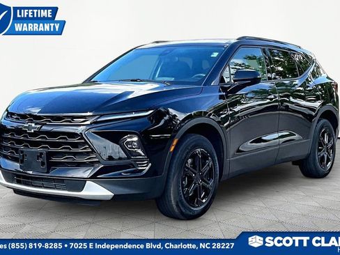 Used 2024 Chevrolet Blazer LT w/ Midnight/Sport Edition AWD/4WD image 3