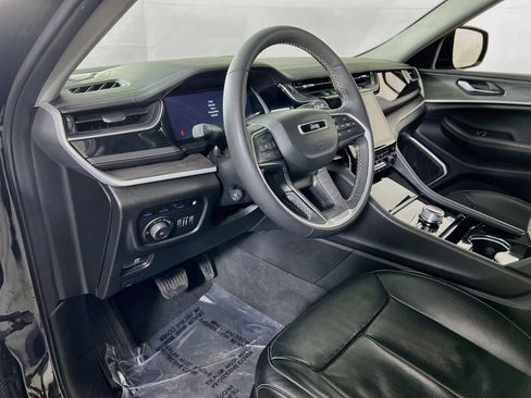 Used 2022 Jeep Grand Cherokee Limited 4xe w/ Luxury Tech Group II AWD/4WD image 9