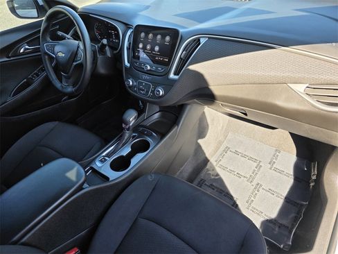 Used 2023 Chevrolet Malibu RS image 29