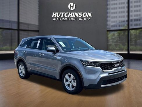 Used 2023 Kia Sorento LX FWD image 1
