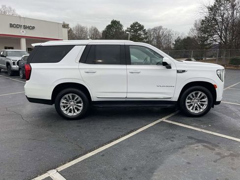 Used 2021 GMC Yukon SLT image 11