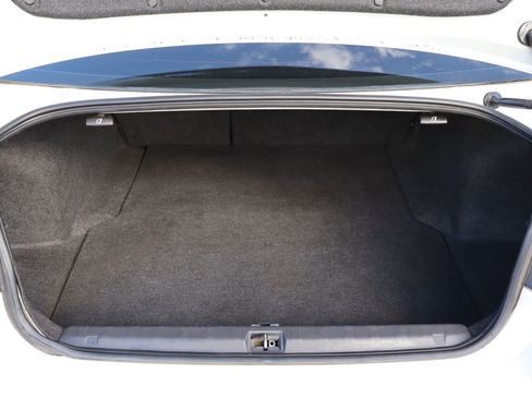 Used 2010 Subaru Legacy 2.5GT Limited image 14