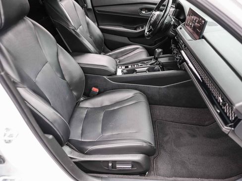 Used 2023 Honda Accord Sport image 9