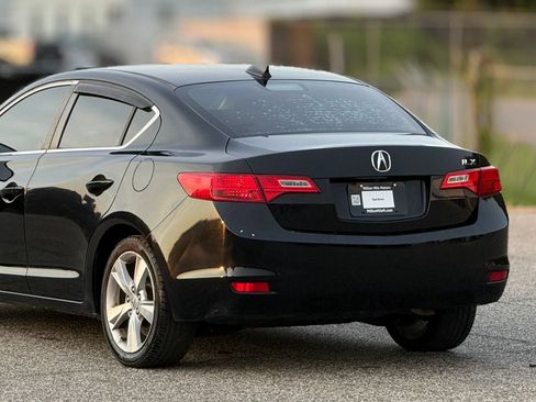 Used 2013 Acura ILX w/ Technology Package FWD image 13