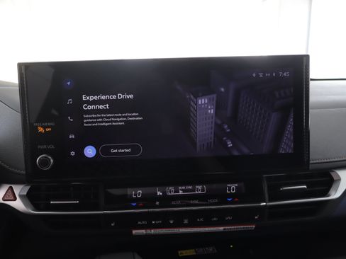 New 2026 Toyota Sienna XLE Woodland Edition AWD/4WD image 18