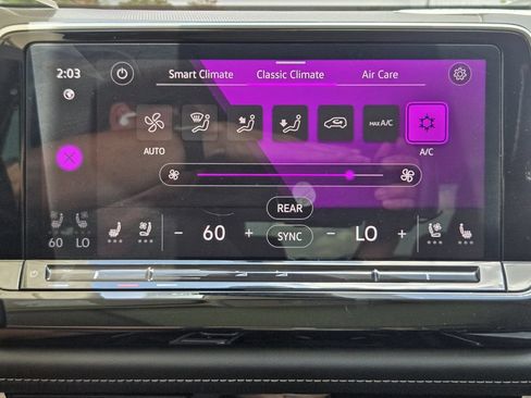 Used 2024 Volkswagen Atlas SEL Premium R-Line AWD/4WD image 18