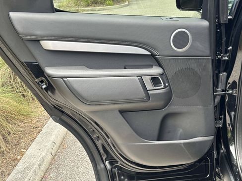 Certified 2026 Land Rover Discovery Limited Edition AWD/4WD image 13