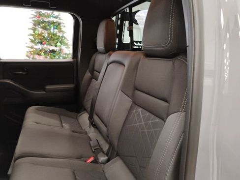 New 2026 Nissan Frontier SV w/ Tow Package AWD/4WD image 11