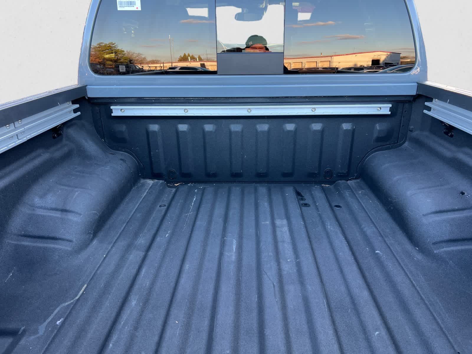 Certified 2023 Nissan Frontier PRO-4X w/ Pro Convenience Package AWD/4WD image 5