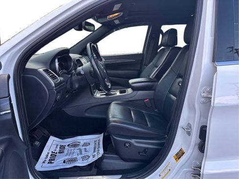 Used 2020 Jeep Grand Cherokee Limited RWD image 11