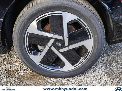 New 2026 Hyundai Ioniq 9 Limited AWD/4WD image 7