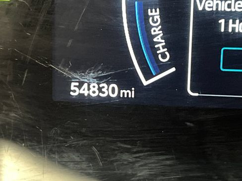 Used 2025 Toyota Camry LE FWD image 48