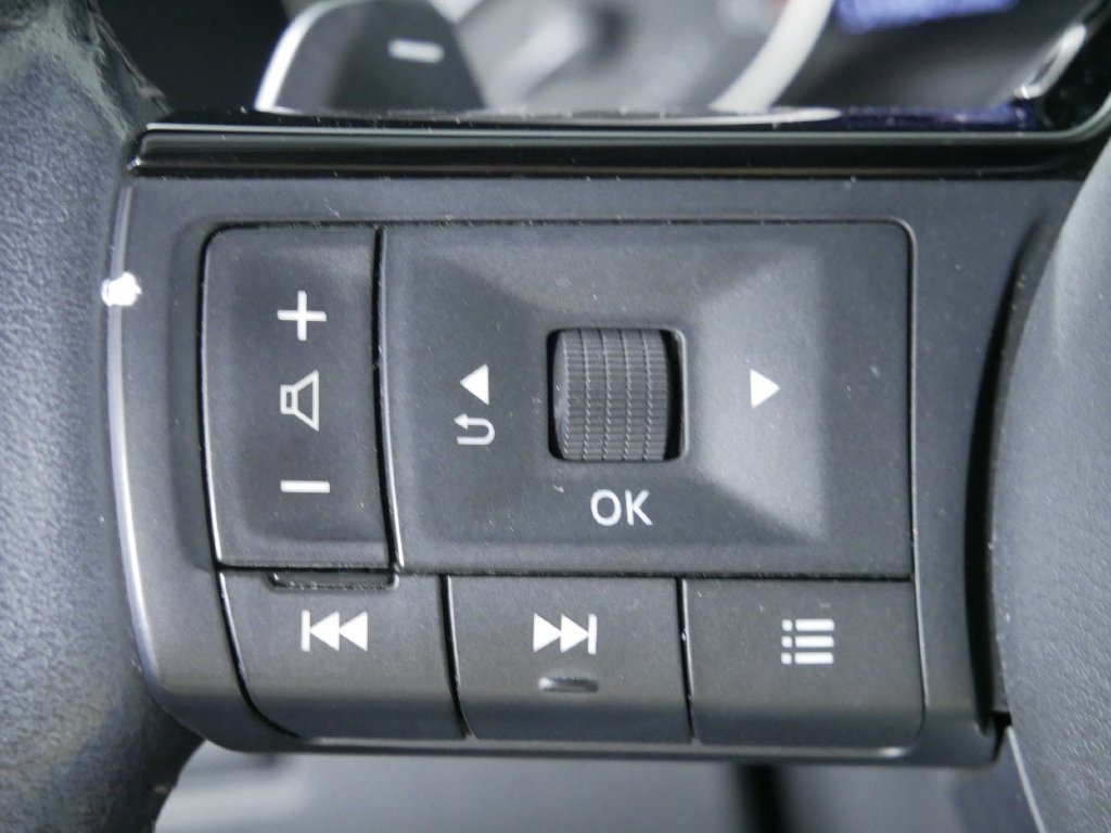 Used 2023 Nissan Rogue SV w/ SV Premium B Package AWD/4WD image 25