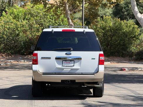 Used 2014 Ford Expedition XLT w/ Equipment Group 201A RWD image 4