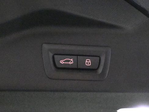 Used 2025 BMW X5 xDrive50e w/ M Sport Package image 39