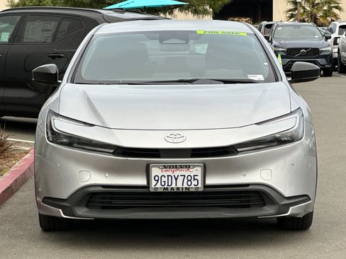 Used 2023 Toyota Prius LE image 10