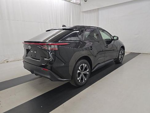 Used 2023 Toyota bZ4X AWD w/ Weather Package image 6